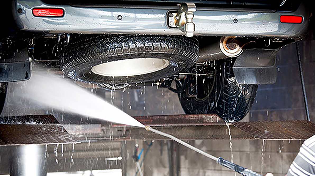 Carro na Praia: Proteja Seu Veículo da Maresia e Corrosão